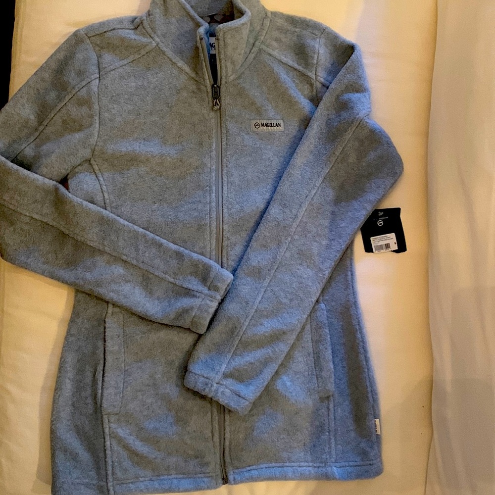 Women’s - size small full zip up fleece. Never worn